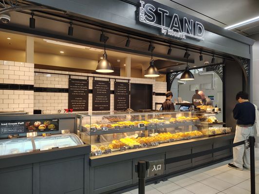 Akihabara Station by null