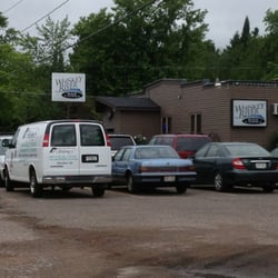 Todd & Peggy's Whiskey River Bar & Grill - Lunch crowd on a Friday
