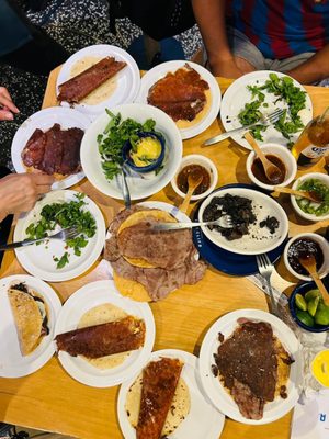 Taquería El Califa (Roma) by null