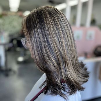 Desert Flower Salon - Hair Stylists Near Me - Henderson, Nevada