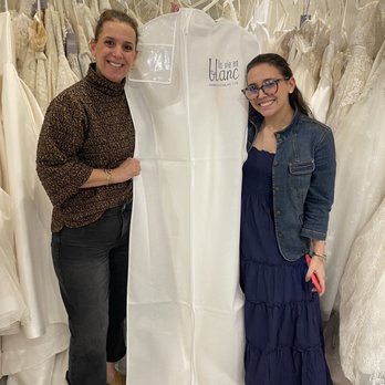 La Vie En Blanc - Bridal Near Me - Miami, Florida La Vie En Blanc - Bridal Near Me - Miami, Florida