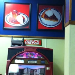 3 Squares Diner - Imma take these off the wall one of these days!!!!!