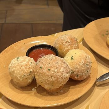Toadstool Cafe - Toadstool Cheesy Garlic Knots(VG)- $5.99 - Cafes Near Me - Universal City, California Toadstool Cafe - Toadstool Cheesy Garlic Knots(VG)- $5.99 - Cafes Near Me - Universal City, California