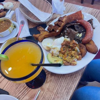 Noches De Colombia - Bandeja paisa - Colombian Near Me - Union City, New Jersey Noches De Colombia - Bandeja paisa - Colombian Near Me - Union City, New Jersey