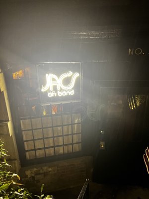 Jac's on Bond by null