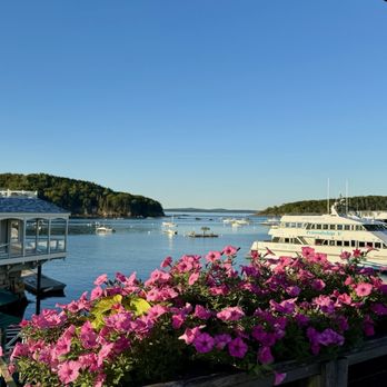 Stewman's Lobster Pound - Views from restaurant (outside seating) - Seafood Near Me - Bar Harbor, Maine Stewman's Lobster Pound - Views from restaurant (outside seating) - Seafood Near Me - Bar Harbor, Maine