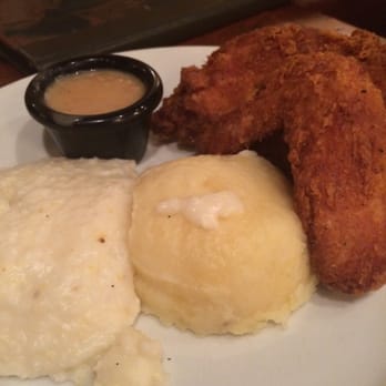 Wahoo! Grill - Fried chicken, mashed potatoes and cheesy grits - Seafood Near Me - Decatur, Georgia Wahoo! Grill - Fried chicken, mashed potatoes and cheesy grits - Seafood Near Me - Decatur, Georgia