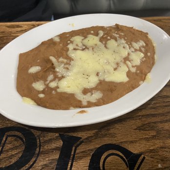 7 Mares - Side of refried beans - Mexican Near Me - Williamsburg, Virginia
