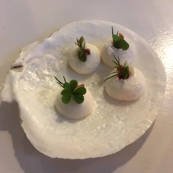 Juliet - Apple amuse - Cafes Near Me - Somerville, Massachusetts