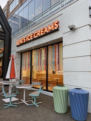 Jeni's Splendid Ice Creams by null