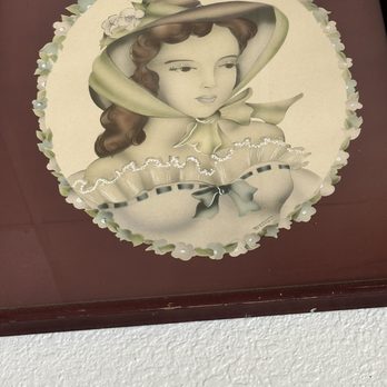 The Sixth Street Diner - a woman in a hat - Diners Near Me - Los Banos, California The Sixth Street Diner - a woman in a hat - Diners Near Me - Los Banos, California
