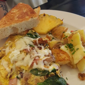 Fabiani's - Meat omlete - Italian Near Me - Kihei, Hawaii Fabiani's - Meat omlete - Italian Near Me - Kihei, Hawaii