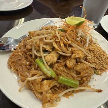 Sanae Thai Cuisine - Thai Near Me - Salem, Oregon