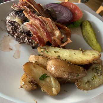 Half Moon - Bunless Birger with bacon and potatoes - New American Near Me - Dobbs Ferry, New York Half Moon - Bunless Birger with bacon and potatoes - New American Near Me - Dobbs Ferry, New York