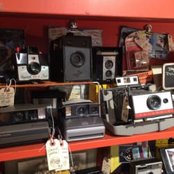 Carmen & Ginger Vintage Goods - Vintage Polaroid Cams