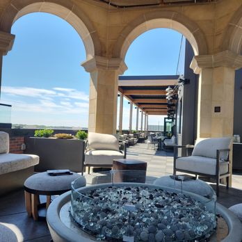 The Highlander - Circular seating, amazing view and a firepit for cool evenings - perfect! - Cocktail Bars Near Me - Boise, Idaho The Highlander - Circular seating, amazing view and a firepit for cool evenings - perfect! - Cocktail Bars Near Me - Boise, Idaho