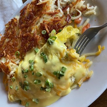 Shirley's Diner - Veggie Omelet with Crispy Hashbrowns - Diners Near Me - Omaha, Nebraska Shirley's Diner - Veggie Omelet with Crispy Hashbrowns - Diners Near Me - Omaha, Nebraska