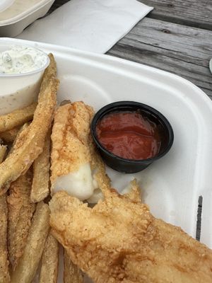 Woggy's Fish n Chips by null