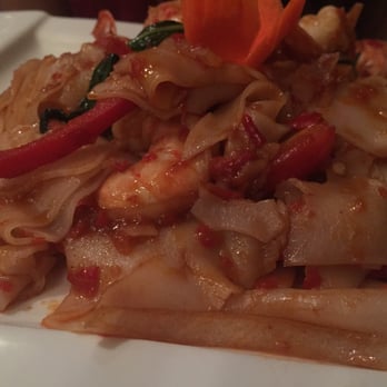 Thai Square Restaurant - Shrimp drunken noodle - Thai Near Me - Philadelphia, Pennsylvania