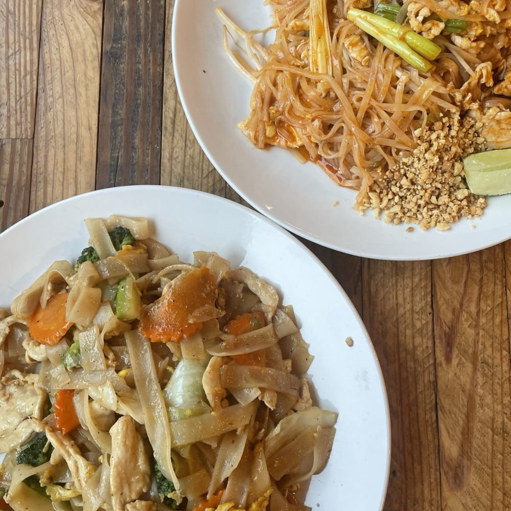 Pad Thai (top), pad see ew (wide noodles, bottom) Pad Thai (top), pad see ew (wide noodles, bottom)