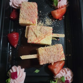 Gordon Ramsay Hell's Kitchen - Strawberry cheesecake pops - Steakhouses Near Me - Stateline, Nevada Gordon Ramsay Hell's Kitchen - Strawberry cheesecake pops - Steakhouses Near Me - Stateline, Nevada