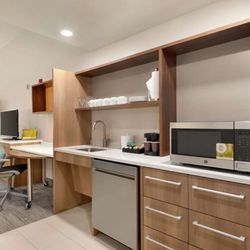 Home2 Suites by Hilton Dayton Beavercreek - Guest room