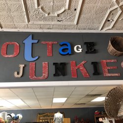 Cottage Junkies