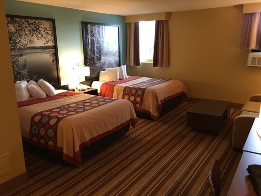 Super 8 by Wyndham Thunder Bay by null