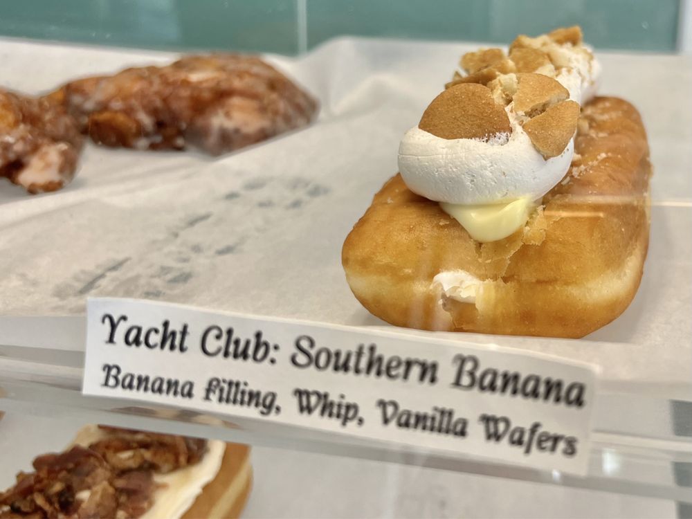 Dockside Donuts Logo