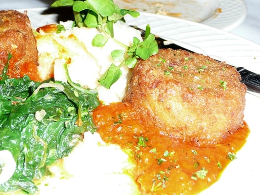 Georgia Brown's by null