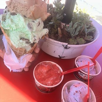 Bruster's Real Ice Cream - Ice Cream & Frozen Yogurt Near Me - Fremont, California Bruster's Real Ice Cream - Ice Cream & Frozen Yogurt Near Me - Fremont, California
