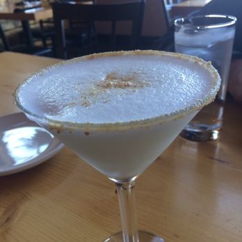 M'tucci's Moderno - Lemon meringue martini - Italian Near Me - Rio Rancho, New Mexico M'tucci's Moderno - Lemon meringue martini - Italian Near Me - Rio Rancho, New Mexico