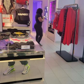 Savage Fenty - Lingerie Near Me - Garden City, New York