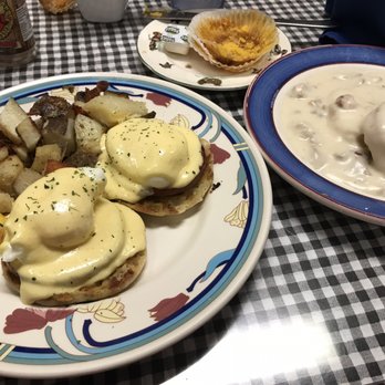 Kiss the Cook Restaurant - Breakfast & Brunch Near Me - Glendale, Arizona