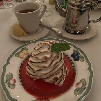 Bistro Daisy - Creamsicle Baked Alaska - New American Near Me - New Orleans, Louisiana Bistro Daisy - Creamsicle Baked Alaska - New American Near Me - New Orleans, Louisiana