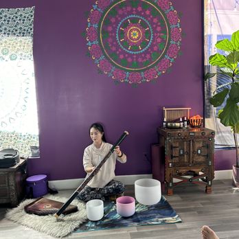 Harmony Family Yoga - Soundbath Meditation with Therapy Harp - Yoga Near Me - Thousand Oaks, California Harmony Family Yoga - Soundbath Meditation with Therapy Harp - Yoga Near Me - Thousand Oaks, California