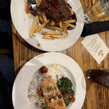 Rooster Creek - Steak and chips, and pacific salmon - New American Near Me - Arroyo Grande, California Rooster Creek - Steak and chips, and pacific salmon - New American Near Me - Arroyo Grande, California