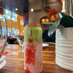 Te'amo Boba Bar - Pink Strawberry Dalgona Matcha (w.boba)
