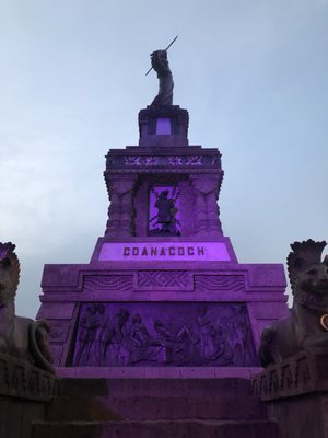 Monument to Cuauhtémoc by null