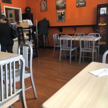 Papa Urb's Grill - Tracy - Seating - Filipino Near Me - Tracy, California