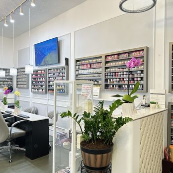 Darling Lash & Nail Studio - Eyelash Service Near Me - Corona Del Mar, California Darling Lash & Nail Studio - Eyelash Service Near Me - Corona Del Mar, California