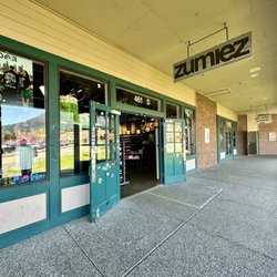 Zumiez