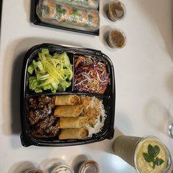 Viet Kearney Taste - Fresh Roll-Ups, Noodle Paradise, Mango Smoothie