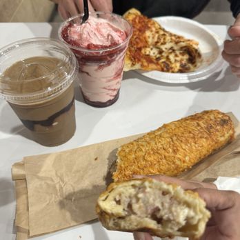 Costco Wholesale - Strawberry sundae is FIRREEE - Wholesale Stores Near Me - Las Vegas, Nevada Costco Wholesale - Strawberry sundae is FIRREEE - Wholesale Stores Near Me - Las Vegas, Nevada