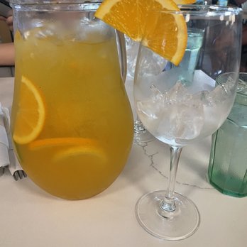 Banana Cafe - Mango sangria - French Near Me - Key West, Florida