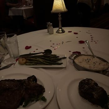The Capital Grille - Steakhouses Near Me - Hartford, Connecticut The Capital Grille - Steakhouses Near Me - Hartford, Connecticut