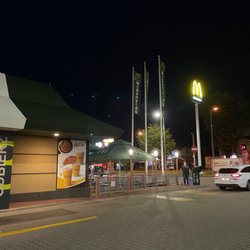McDonald's - Outside