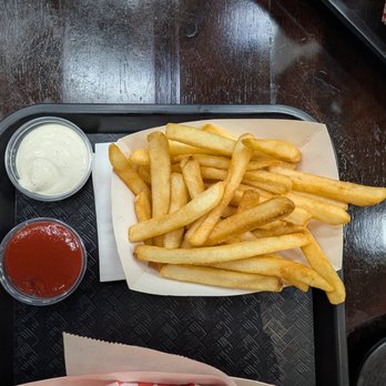 That's The Burger - The fries are a bit thicker than I normally like, but still very good. - Burgers Near Me - Rancho Cordova, California
