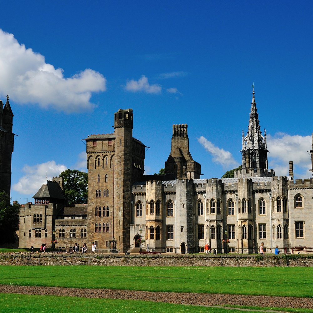 Cardiff Castle - The Apartments - Castles Near Me - Cardiff, CRF