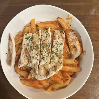 Dolce Vita Ristorante - Pasta alla Vodka with chicken - Coffee & Tea Near Me - Aurora, Colorado Dolce Vita Ristorante - Pasta alla Vodka with chicken - Coffee & Tea Near Me - Aurora, Colorado